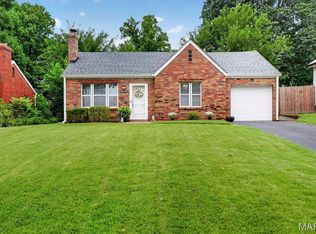 7829 Kenridge Ln, Saint Louis, MO 63119