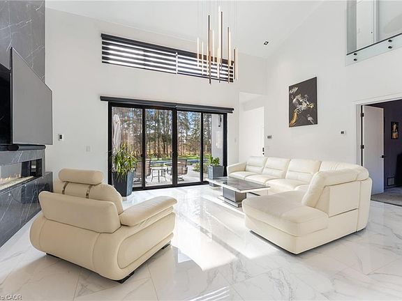 4th image of 6 Campbell Farm Rd