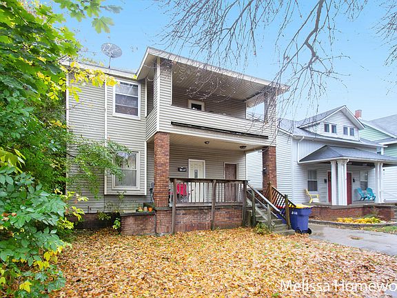 2nd image of 1206 Lake Michigan Dr NW