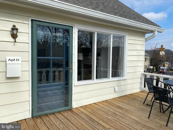 15 W Ferry St APT D, New Hope, PA 18938