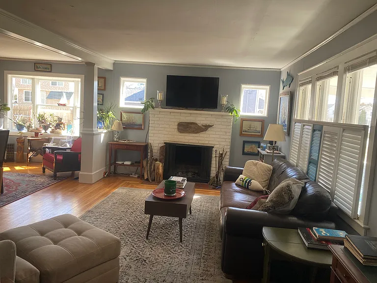82 Grove St — Photo 6
