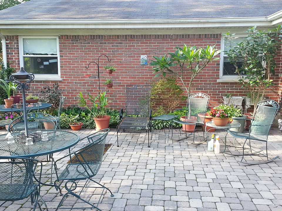 Brick-paver Patio 700 Sq Ft 