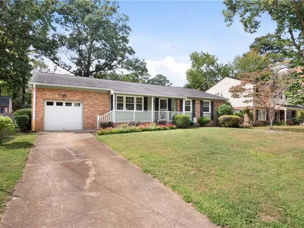 617 Mango Dr, Virginia Beach, VA 23452