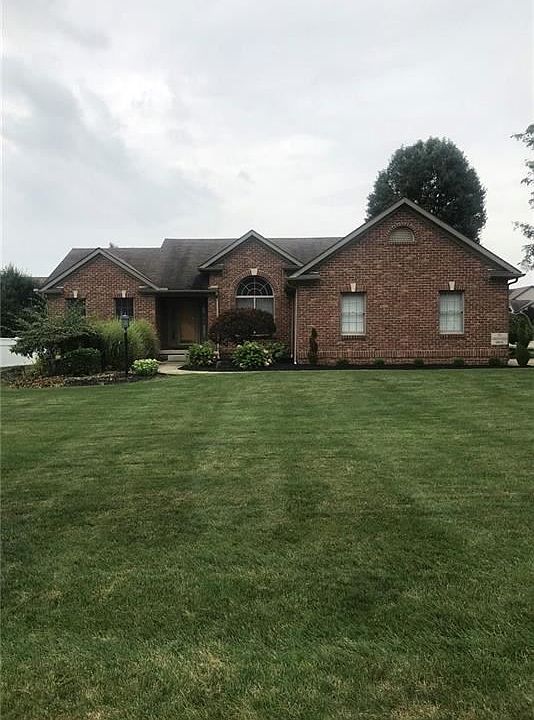 1st image of 751 Greenfield Dr