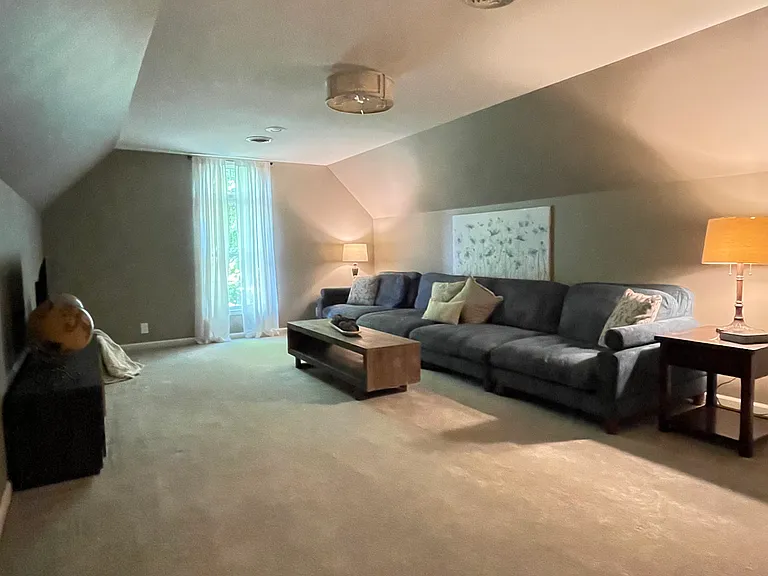 2407 Colfax Dr — Photo 15