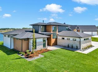 5118 N Shoreside St, Maize, KS 67101