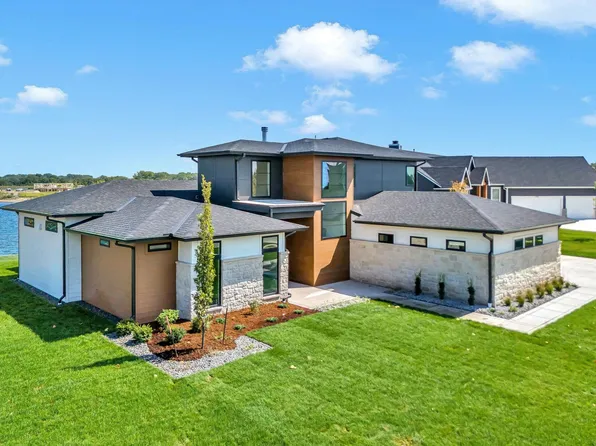 5118 N Shoreside St, Maize, KS 67101