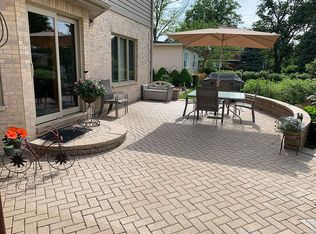 670 E Golf Rd, Des Plaines, IL 60016