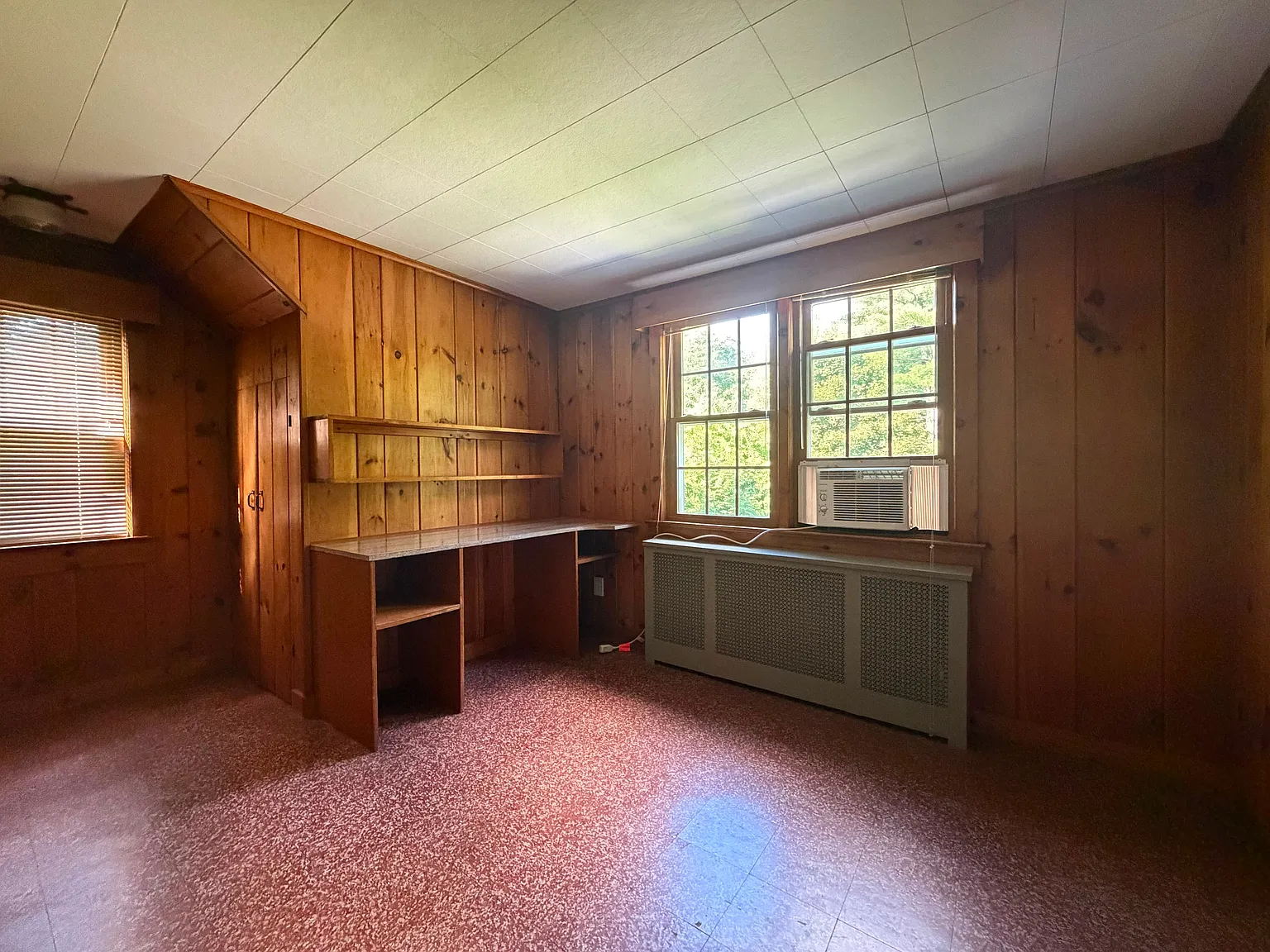 4 bed, 1665 sqft, $4,100 — Photo 4