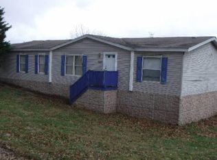 1137 Oak Knob Rd, Lafayette, TN 37083