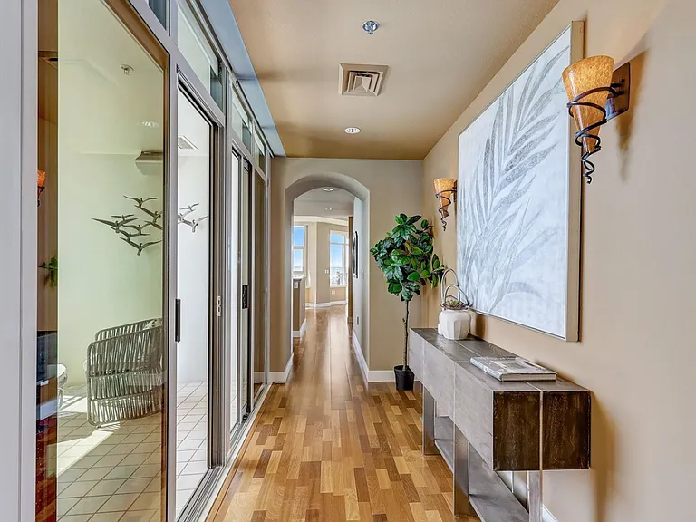700 W Harbor Dr W #2902 — Photo 25