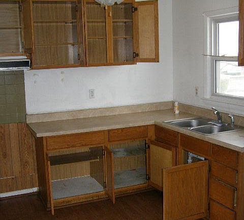 4th image of 1630 Grant Dr