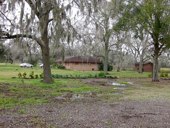 Lot, nearly 1 acre