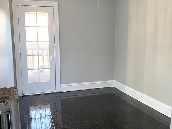 5th image of 2772 Lancashire Rd #4