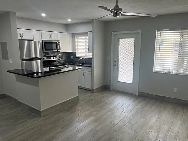 1 bed, 1.0 bath, 450 sqft, $1,750 — Photo 3
