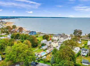 14 Colonial Pl, West Haven, CT 06516