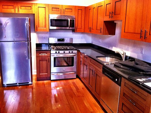 5th image of 2551 Trenton Ave #102