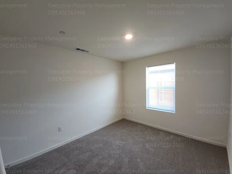 8921 Kemi St — Photo 16