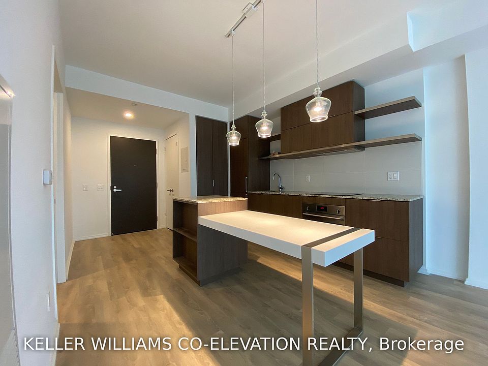 1st image of 197 Yonge St #1207