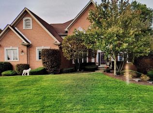 11820 Willow Ridge Dr, Willow Springs, IL 60480