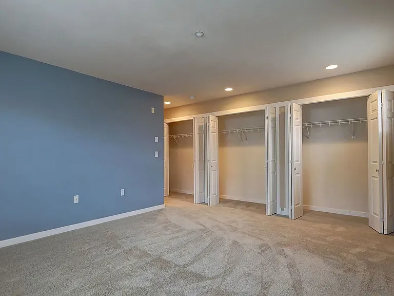 1601 NE Katsura St #203 — Photo 13