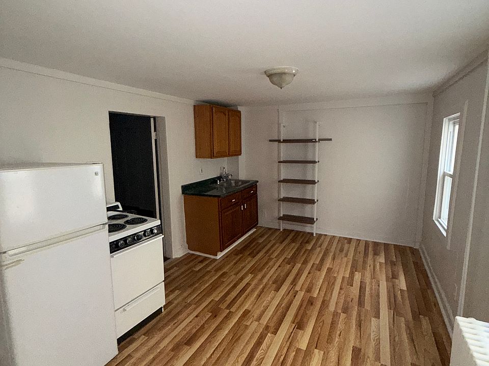 2nd image of 393 Main St #5