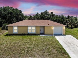 2069 Detroit Dr, Labelle, FL 33935