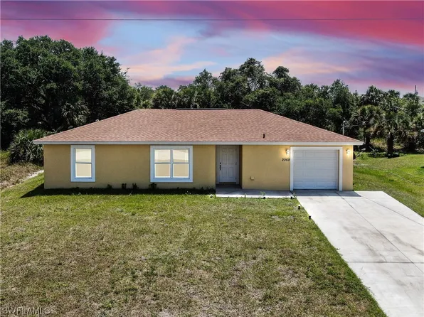 2069 Detroit Dr, Labelle, FL 33935