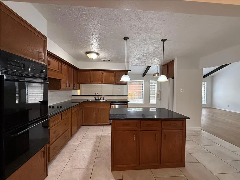 3206 Cascade Creek Dr — Photo 7