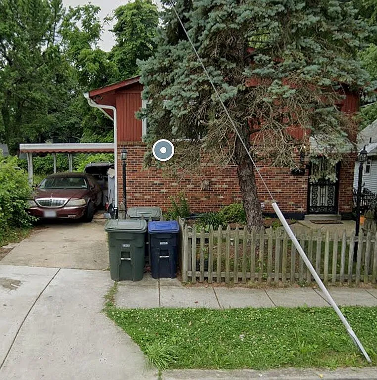4903 Astor Pl SE photo 1