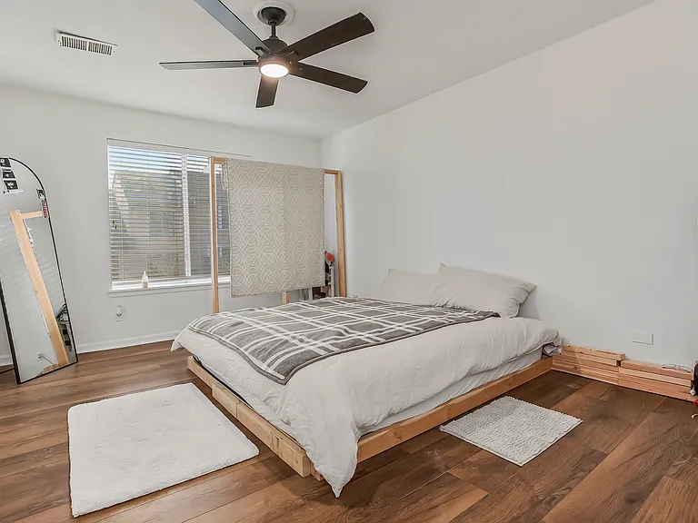 11212 Nieman Rd #202 — Photo 12