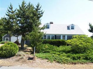 48 Howes Ln, Chatham, MA 02633