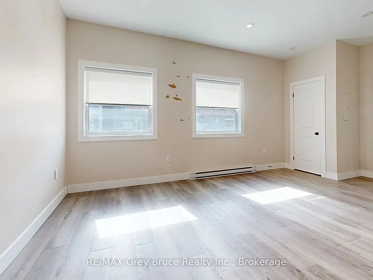 39 1st Ave S #4 — Photo 3
