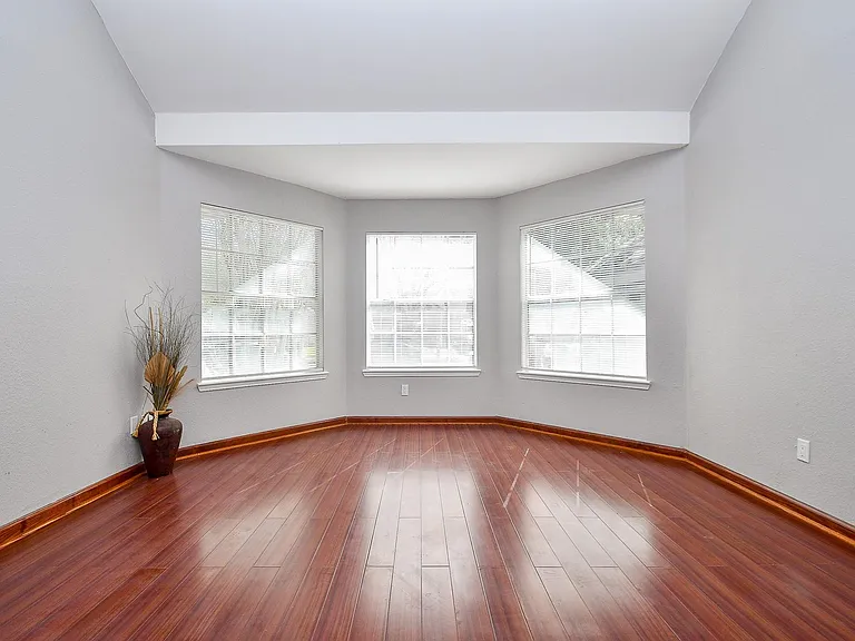 11414 Chariot Dr — Photo 24
