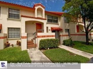 110 Freedom Ct, Deerfield Beach, FL 33442