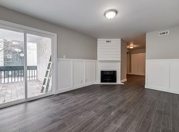 2nd image of 255 E Hill Ave APT 3