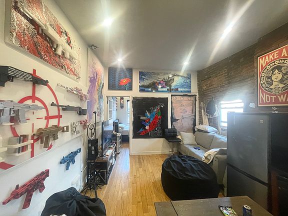 3rd image of 173 Ludlow St APT 4D