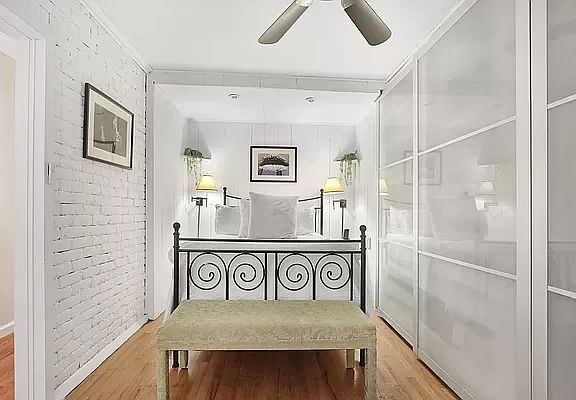 5th image of 342 E 53rd St APT 2E