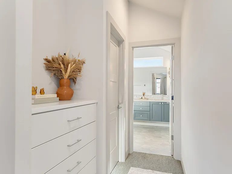 5030 Sand Point Pl NE — Photo 29