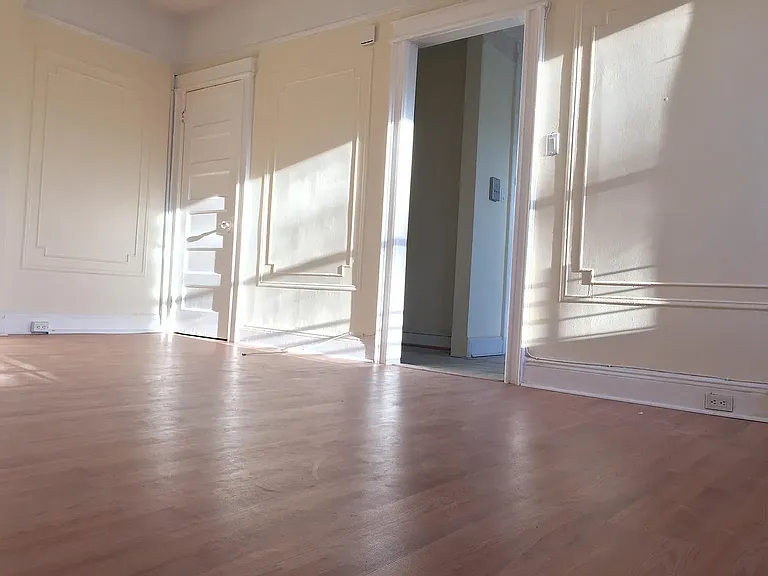 1743 Summerfield St #2L — Photo 3