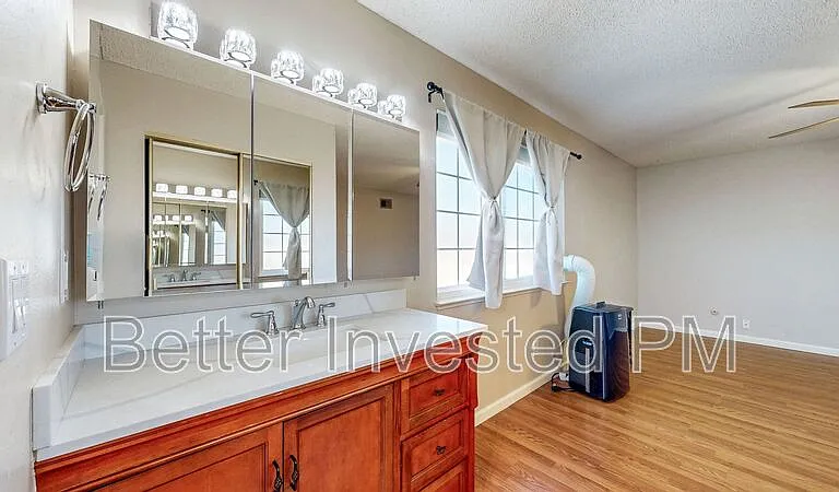 848 Sprucewood Ct — Photo 50