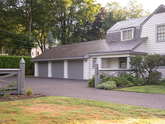 4th image of 4225 Stratford Rd