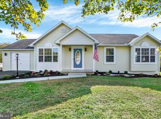 120 Charles Ave, Stewartstown, PA 17363