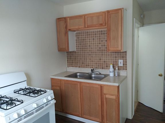 2nd image of 1030 N Parkside Ave APT 1