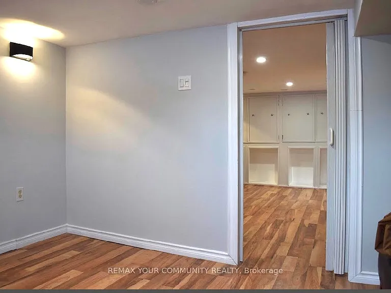 143 Agnes St #BASEMENT — Photo 3