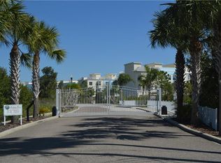 1166 Starfish Ln, Tarpon Springs, FL 34689