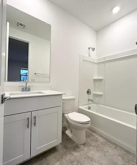 en suite bathroom