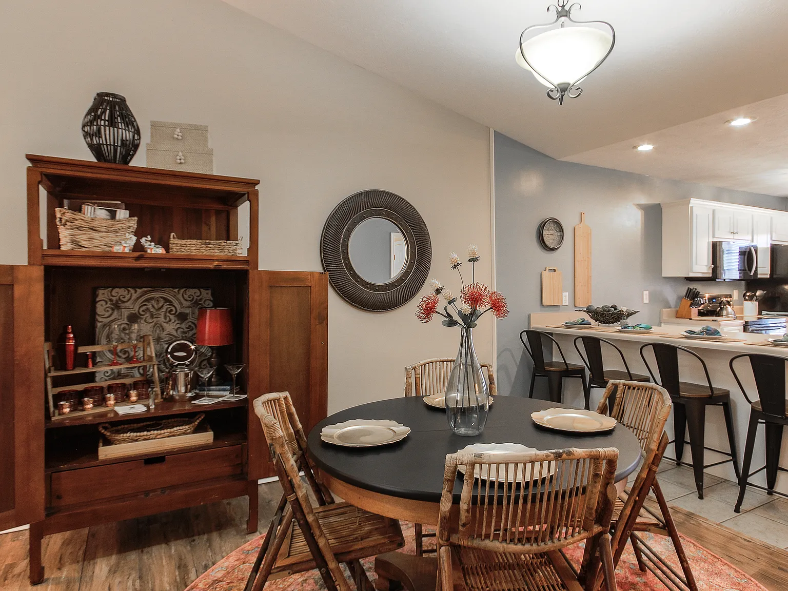 210 Karlie Ct — Photo 3