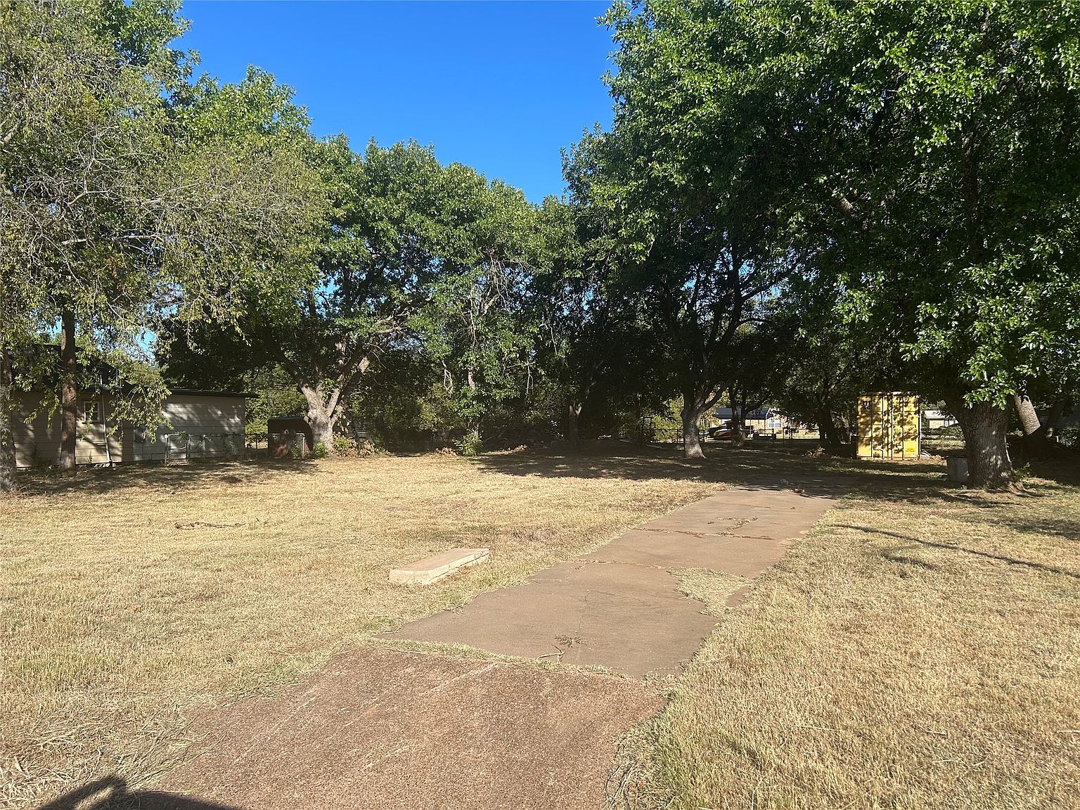 315 S Avenue H, Olney, TX 76374 | MLS #21092815 | Zillow
