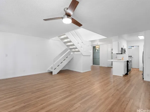 95-312 Kahikinui Ct APT 212, Mililani, HI 96789